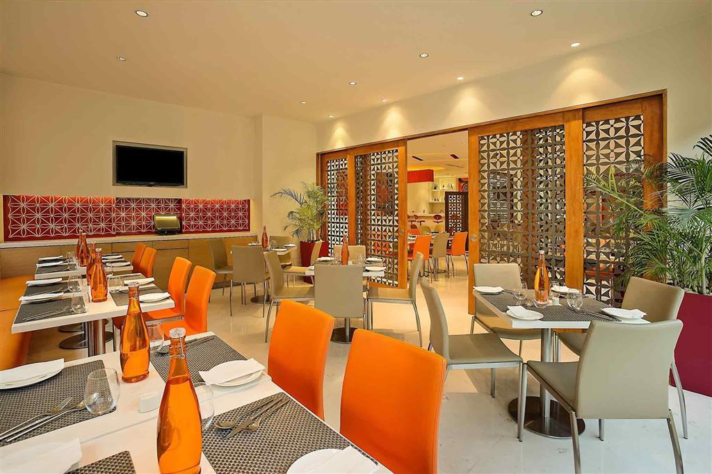 Ibis Jaipur City Centre - An Accor Brand Exteriör bild